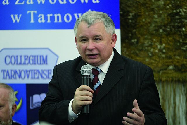 Premier Jarosław Kaczyński w murach PWSZ