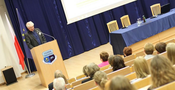 Międzynarodowa Konferencja Naukowa „Rodzina i edukacja…”